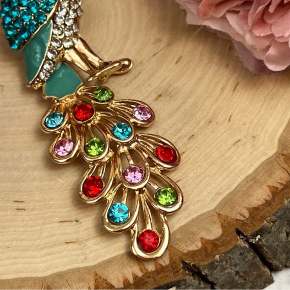 Beautiful Blue and Colorful Crystal Peacock Keychain Charm - Picture 10 of 16